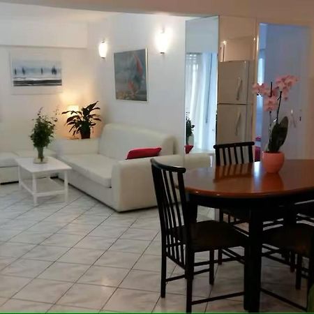 Flor De Mayo,Apt In Alimos Near The Sea アテネ エクステリア 写真