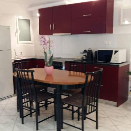 Flor De Mayo,Apt In Alimos Near The Sea アテネ エクステリア 写真
